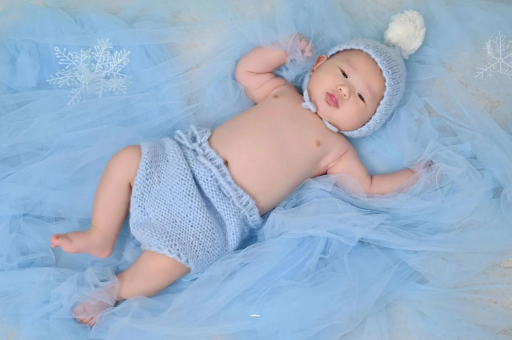 广州代怀试管生子抱宝宝的正确姿势